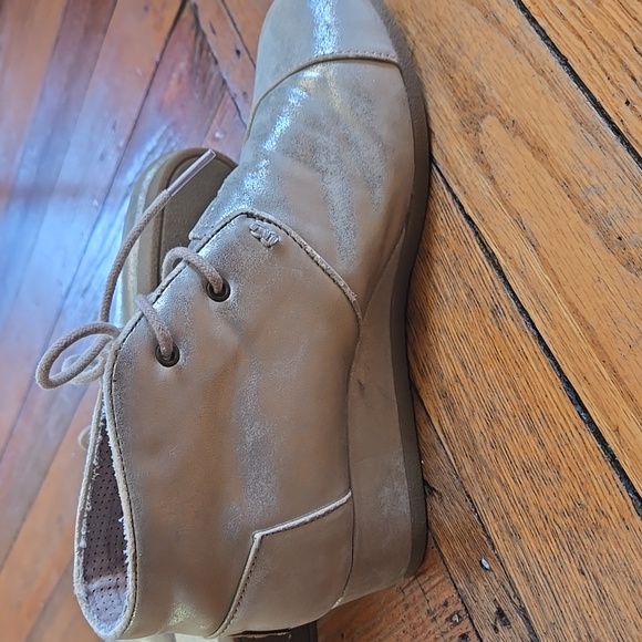 Women's Shimmering Cream Ankle Boots Youth Size 6 - Picture 5 of 6